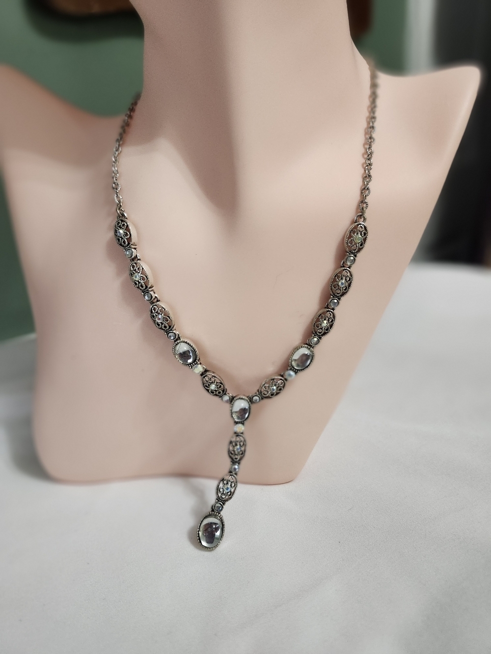 Avon Silver-Tone Ornate Filigree Drop Necklace with Clear Stones - Picture 2 of 6